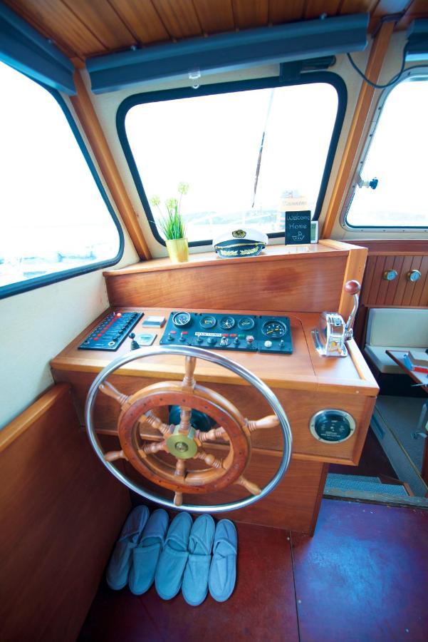 HOMEBOAT-bateau hôtel Genebra Exterior foto